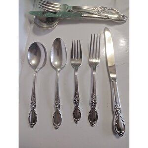 Vintage WM Rogers & Son Silver Plated Cutlery Set